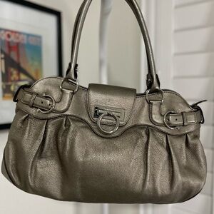 Salvatore Ferragamo Silver Shoulder Bag with Pleated Design and Luxurious Sheen
